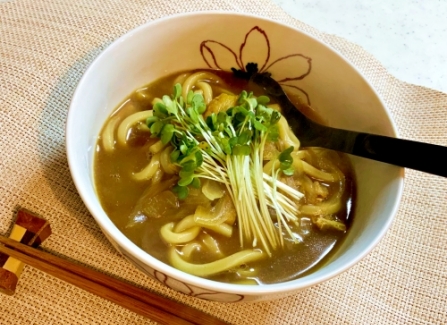 【2026年2月】お夜食にいかがですか？簡単！カレーうどん（１人分）