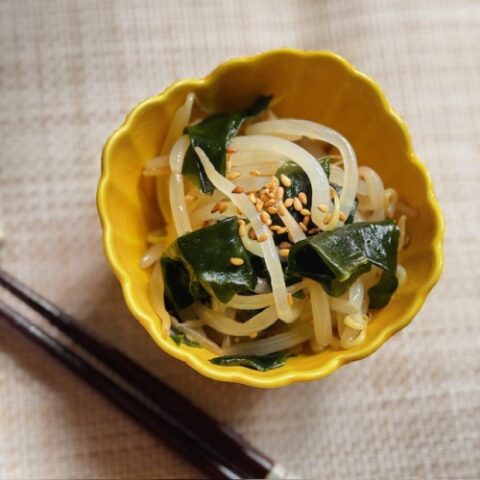 もやしとわかめの簡単ナムル