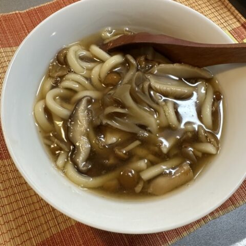 きのこたっぷり あんかけうどん（2人分）