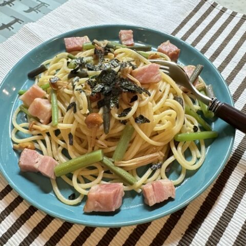 山菜とベーコンの和風パスタ（2人前）