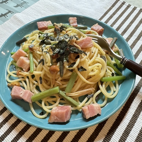 山菜とベーコンの和風パスタ（2人前）